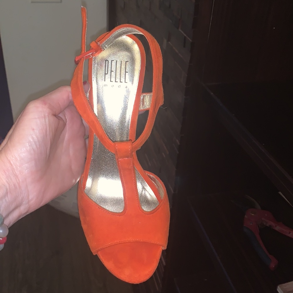 Pelle Moda Size 7 1/2 Platform 5” Heel - image 2